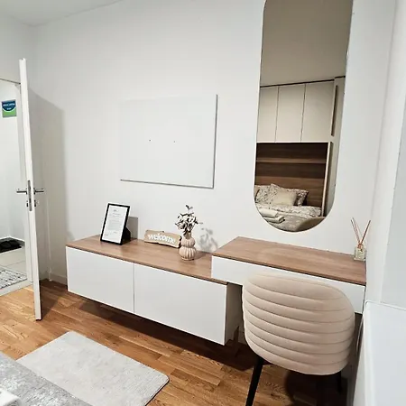 Stan Na Dan-apartman Mia شقة